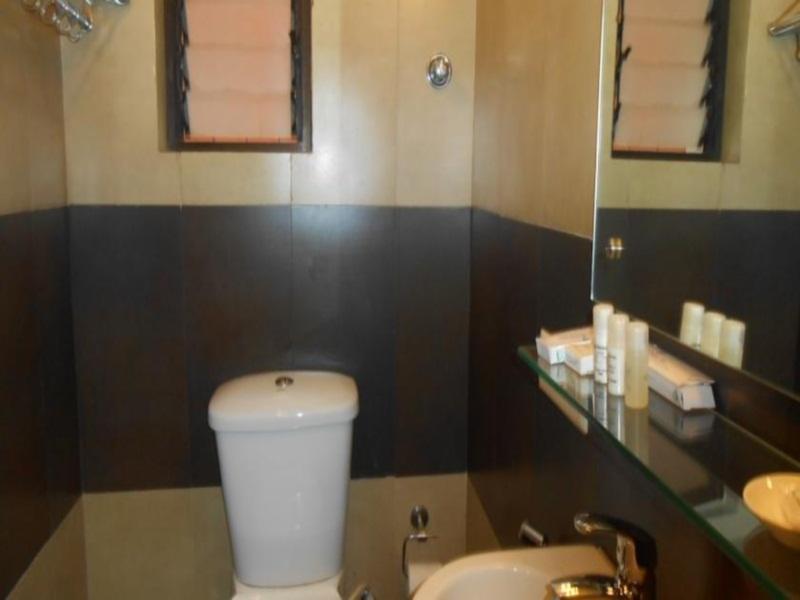Treebo Trend Hotel Relax Inn Kolkata Exterior photo