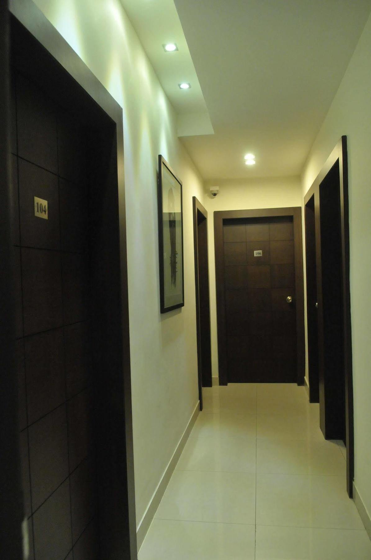 Treebo Trend Hotel Relax Inn Kolkata Exterior photo